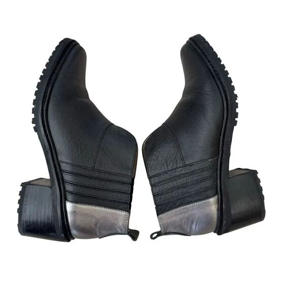 Mamut Black Silver Accents Ankle Women’s Leather Bootie SZ 6.5 - Picture 7 of 14